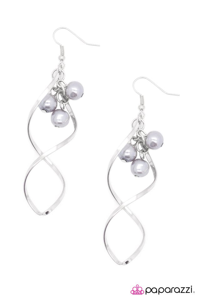 Paparazzi ♥ Suspended In Time - Silver ♥ Earrings