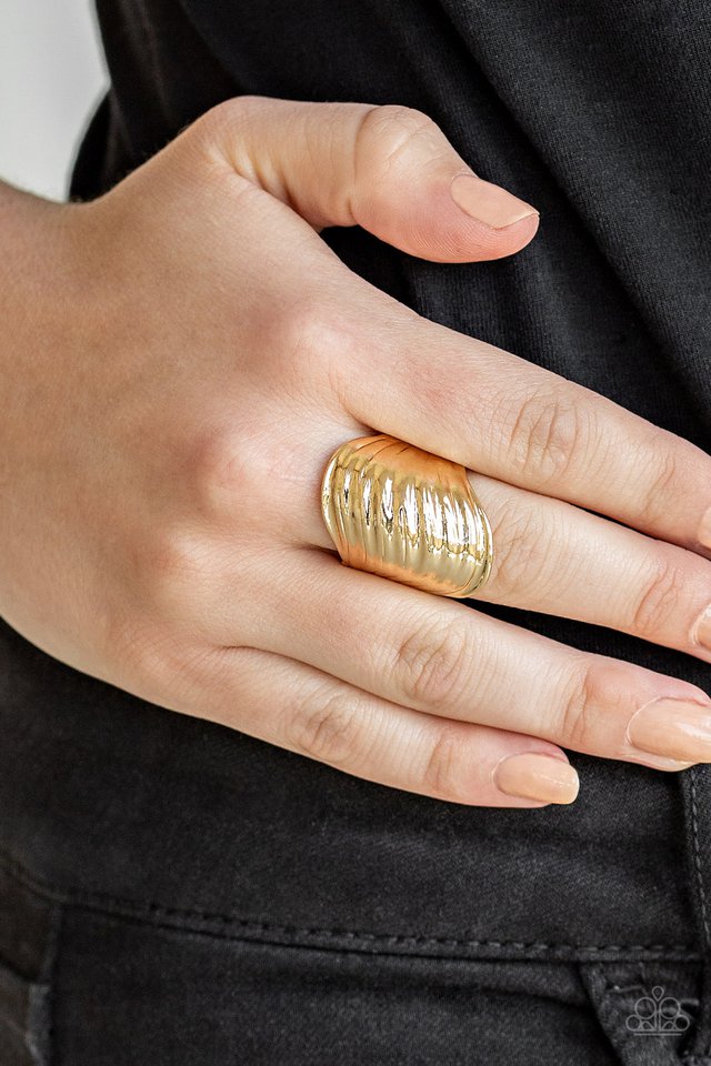 Paparazzi ♥ Made That SWAY - Gold ♥ Ring
