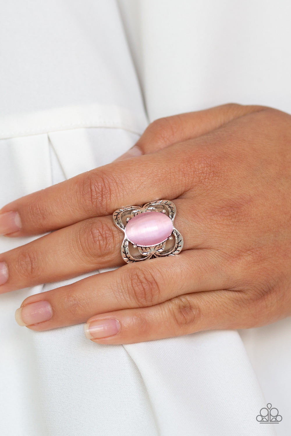 Paparazzi ♥ Go For Glow - Pink ♥  Ring