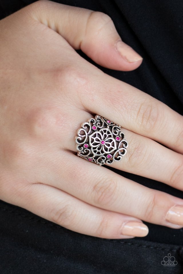 Paparazzi ♥ Grenada Gardens - Pink ♥ Ring