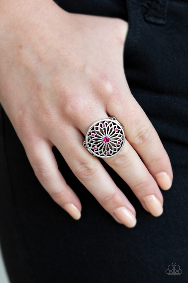 Paparazzi ♥ Mandala Magnificence - Pink ♥ Ring