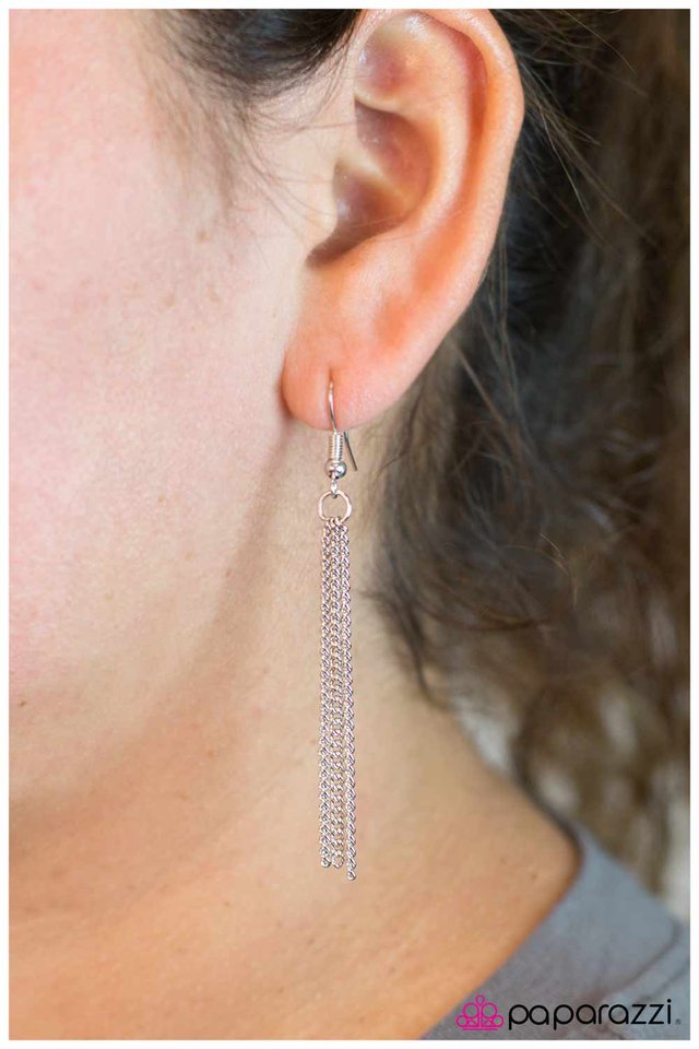 Paparazzi ♥ Sink Like A Stone - Red ♥ Necklace