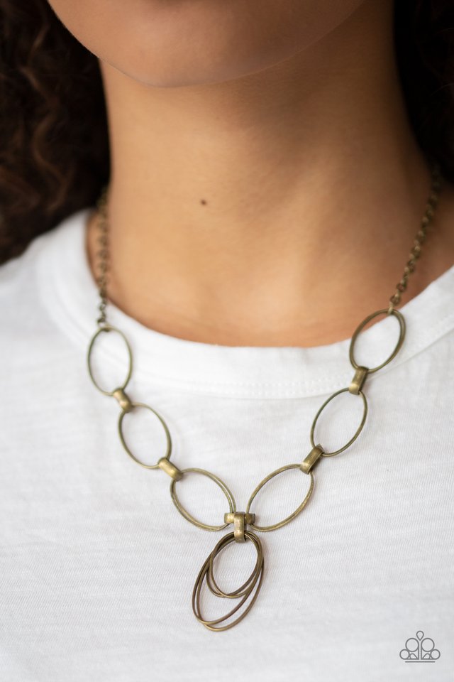 Paparazzi ♥ All OVAL Town - Brass ♥ Necklace