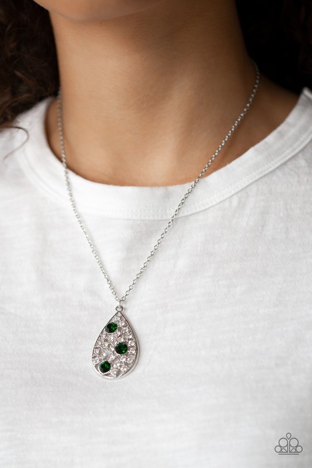 Paparazzi ♥ Sparkle All The Way - Green ♥ Necklace