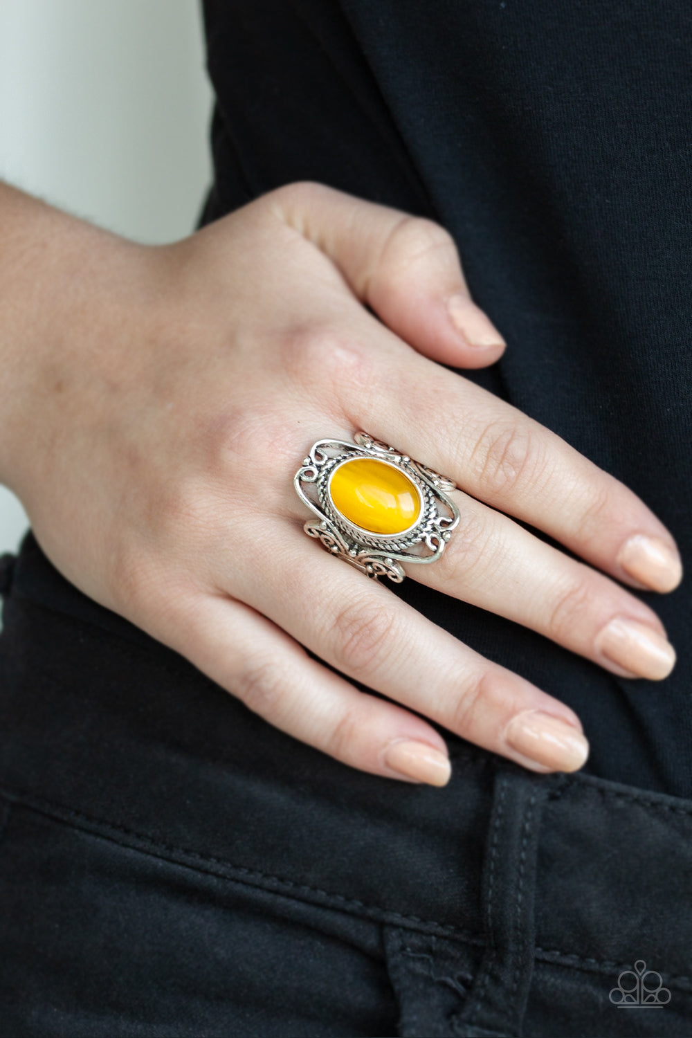 Paparazzi ♥ Fairytale Flair - Yellow ♥  Ring