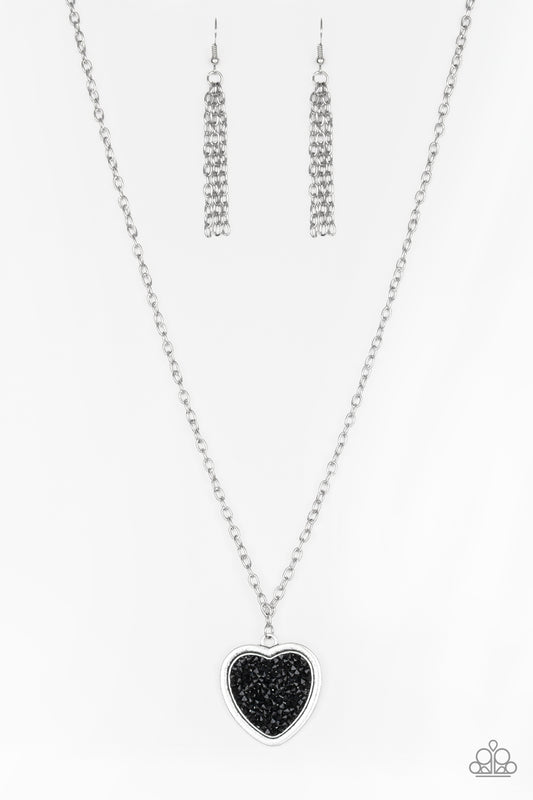 heart-of-sparkle-black-p2re-bkxx-384xx