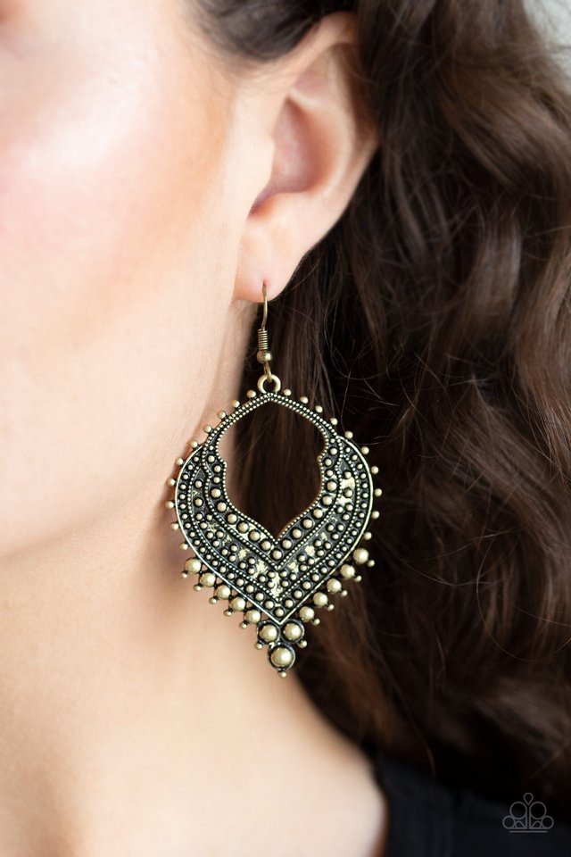Paparazzi ♥ Sweep It Under The RUGGED - Brass ♥ Earrings