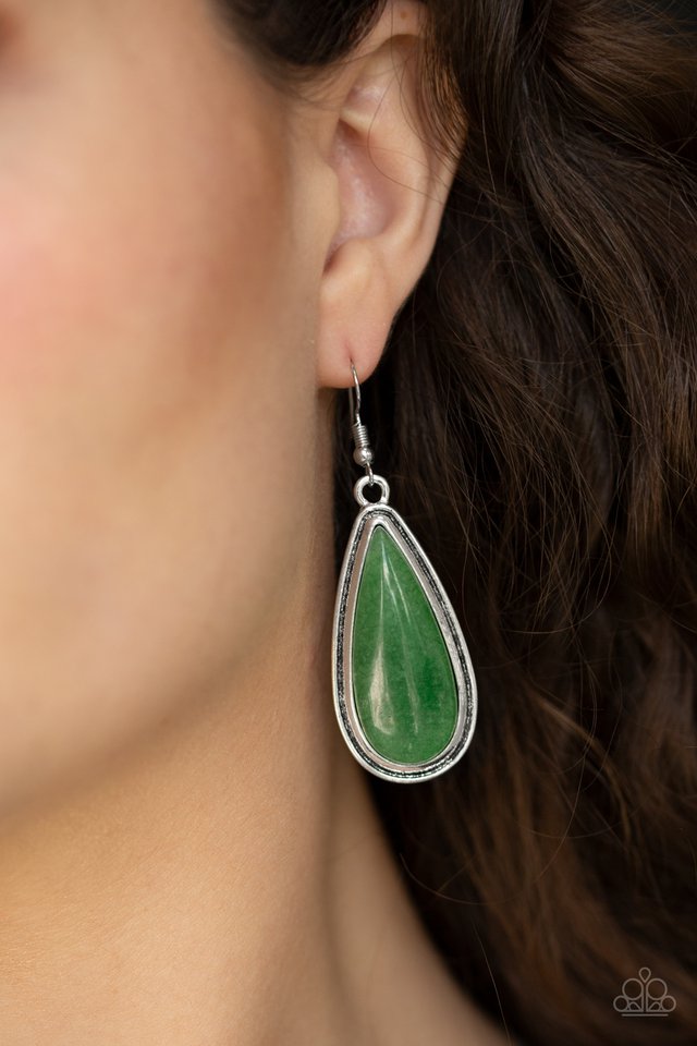 Paparazzi ♥ Oasis Sheen - Green ♥ Earrings