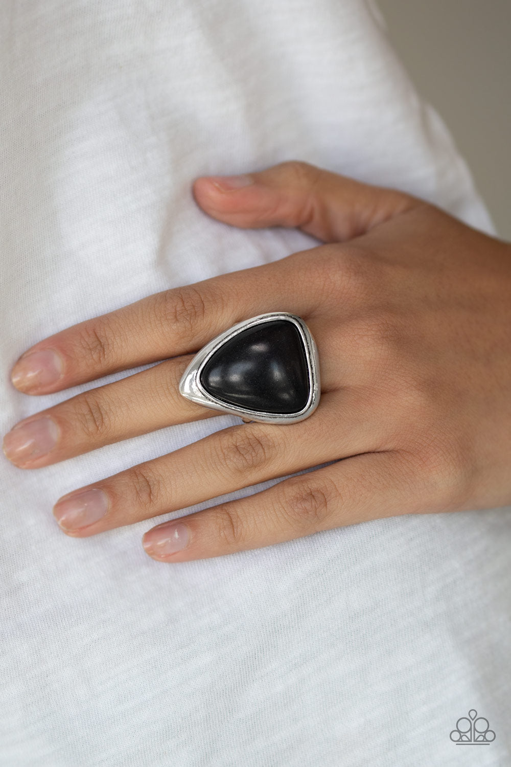 Paparazzi ♥ Stone Scene - Black ♥  Ring