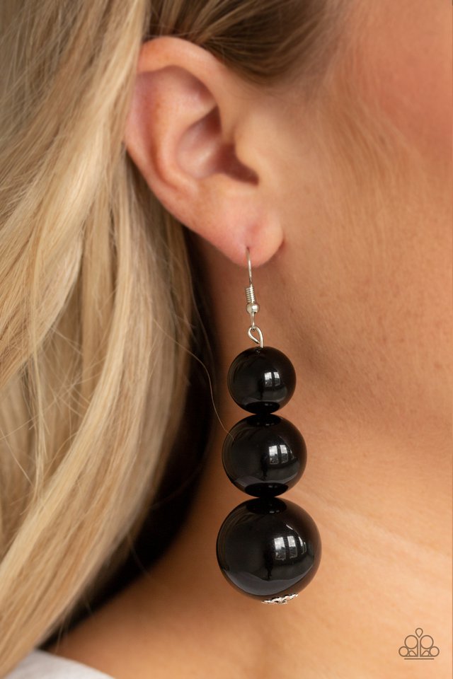 Paparazzi ♥ Material World - Black ♥ Earrings