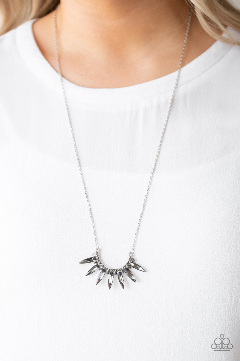 Paparazzi ♥ Empirical Elegance - Silver ♥  Necklace