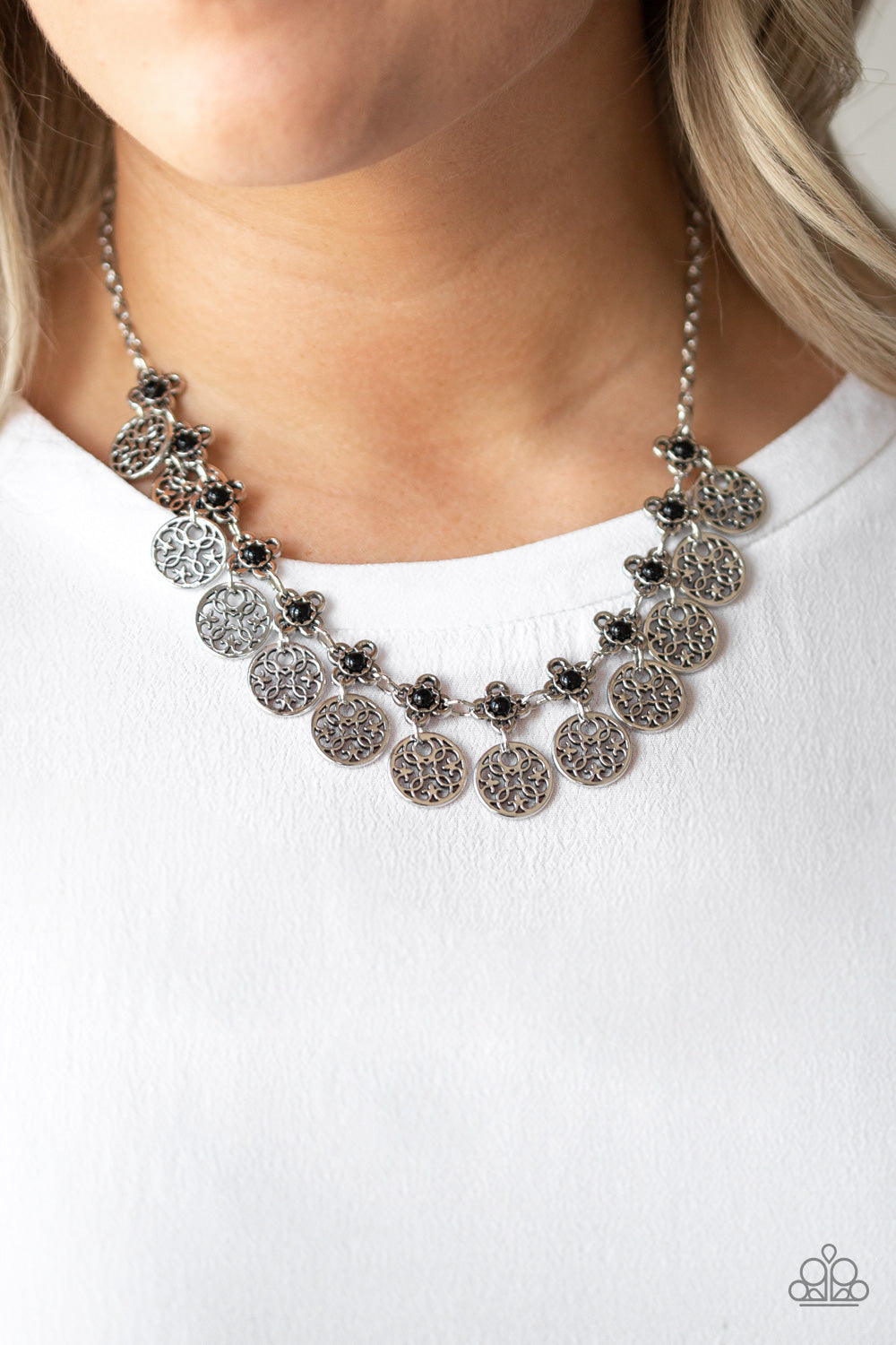 Paparazzi ♥ Mandala Movement - Black ♥  Necklace