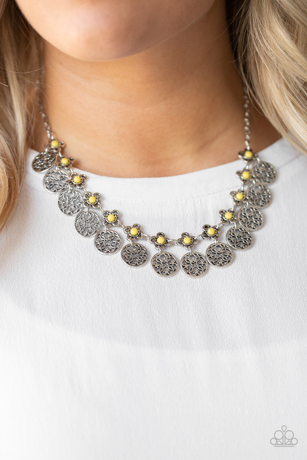 Paparazzi ♥ Mandala Movement - Yellow ♥  Necklace