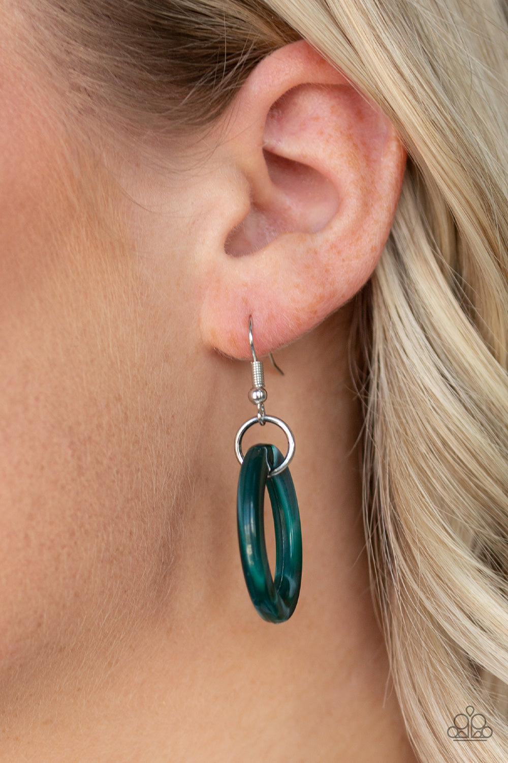 Paparazzi ♥ Comin In HAUTE - Green ♥  Necklace