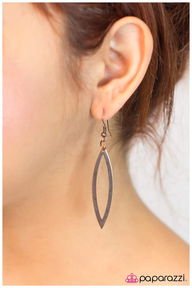 Paparazzi ♥ A Cut Above - Copper ♥ Necklace