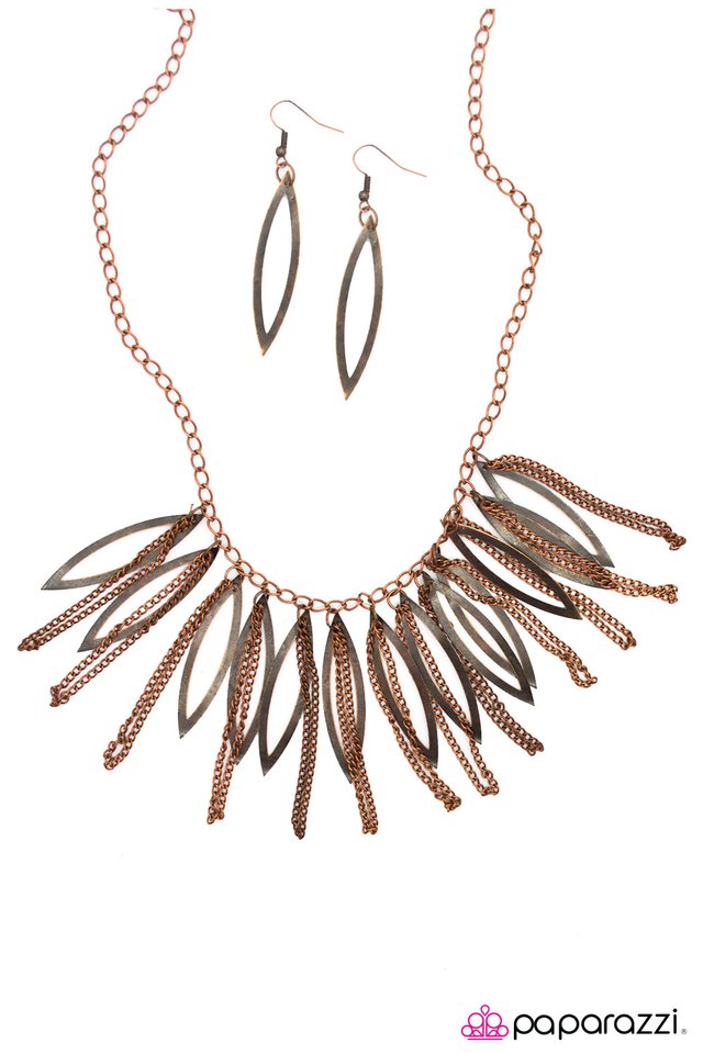 Paparazzi ♥ A Cut Above - Copper ♥ Necklace