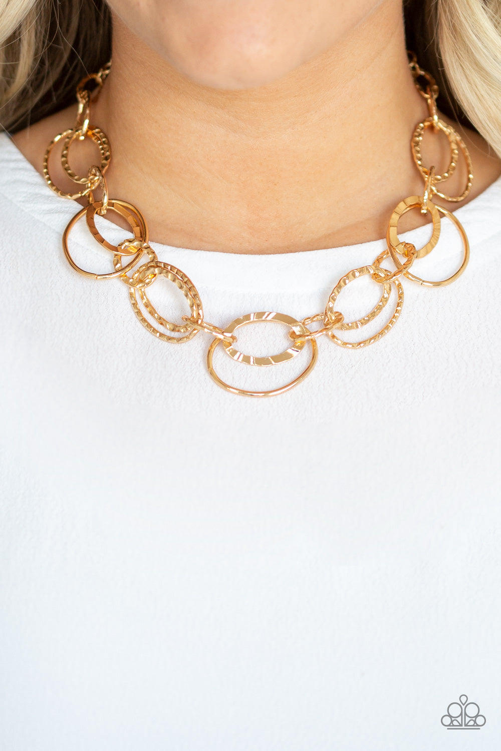 Paparazzi ♥ Bend OVAL Backwards - Gold ♥  Necklace