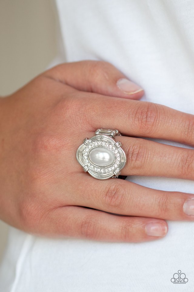 Paparazzi ♥ Titanic Twinkle - White ♥ Ring