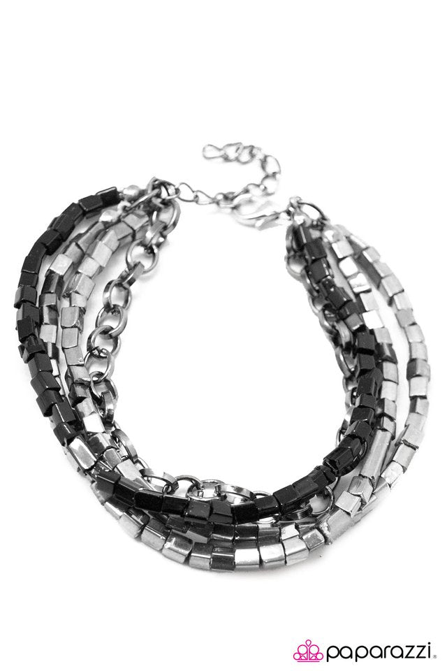 Paparazzi ♥ Youre In Luxe! - Black ♥ Bracelet