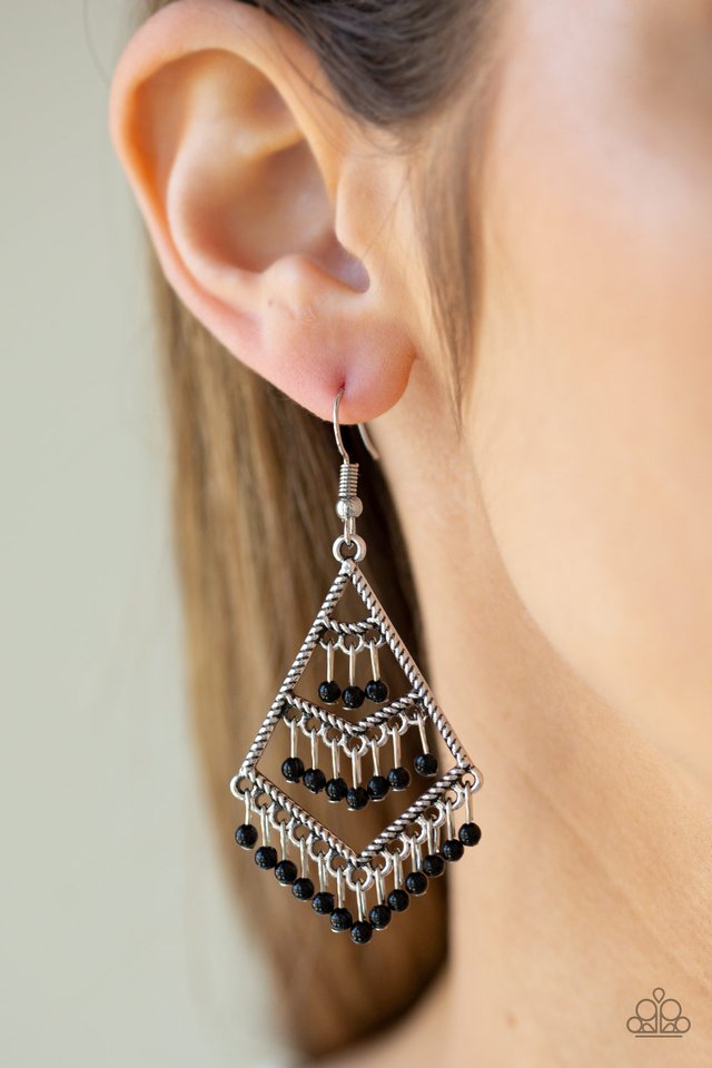 Paparazzi ♥ Kite Race - Black ♥ Earrings