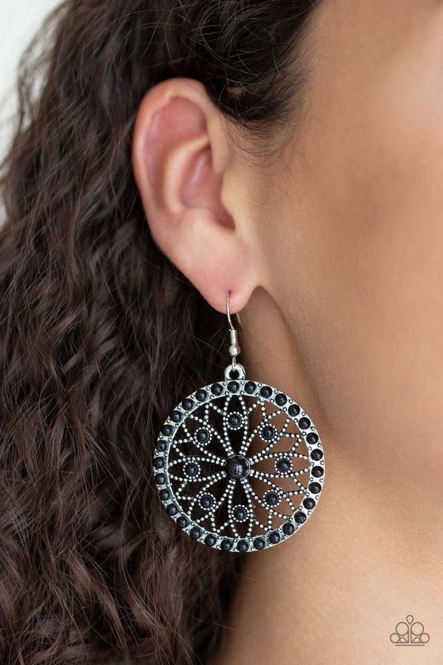 Paparazzi ♥ Merry Mandalas - Black ♥ Earrings