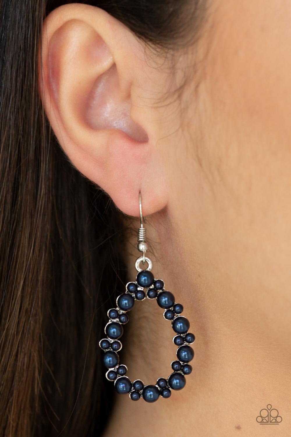 Paparazzi ♥ Pearl Spectacular - Blue ♥  Earrings