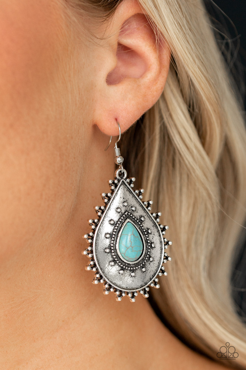 Paparazzi ♥ Desert Drama - Blue ♥  Earrings