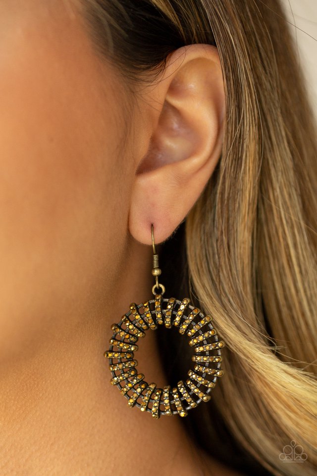 Paparazzi ♥ Girl Of Your GLEAMS - Brass ♥ Earrings