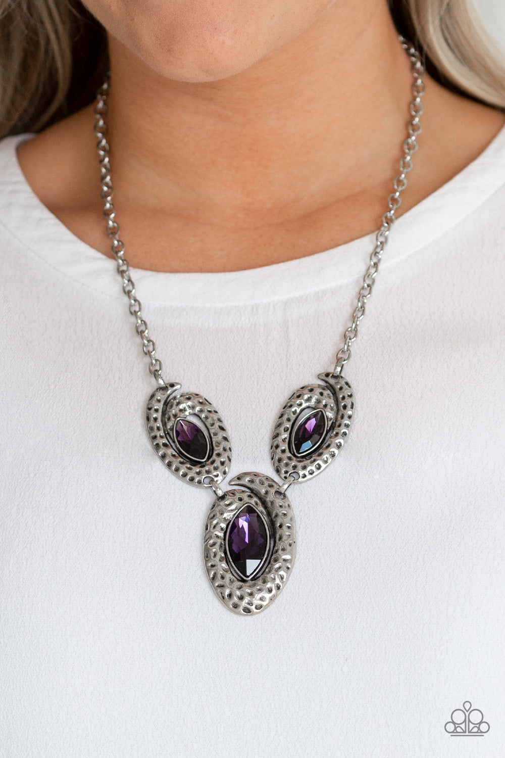 Paparazzi ♥ Metro Mystique - Purple ♥  Necklace