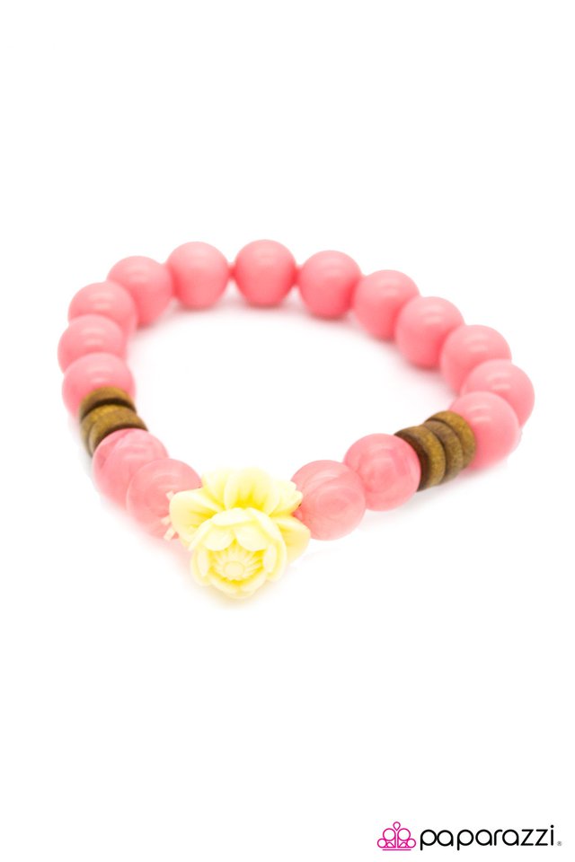 Paparazzi ♥ Now and Zen - Pink ♥ Bracelet