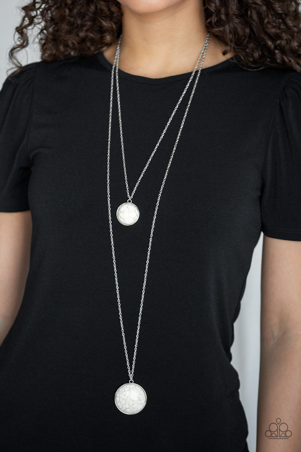 Paparazzi ♥ Desert Medallions - White ♥  Necklace