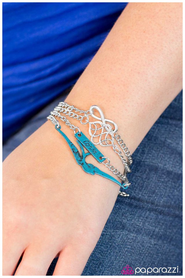 then-love-swooped-in-blue-p9wh-blxx-009xx