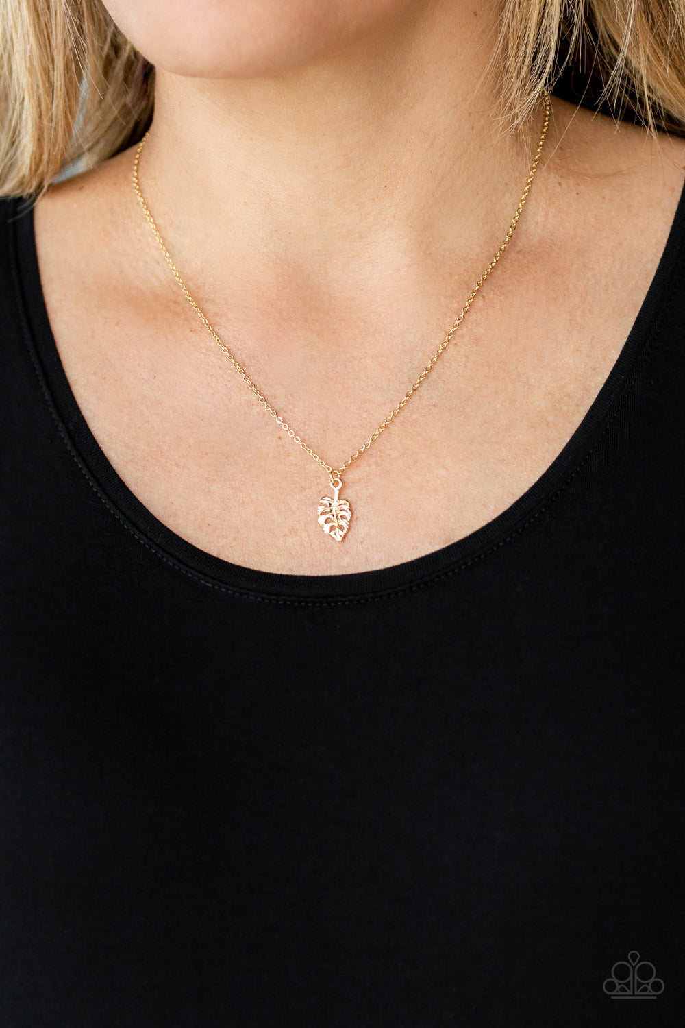 Paparazzi ♥ Palm Tree Retreat - Gold ♥  Necklace