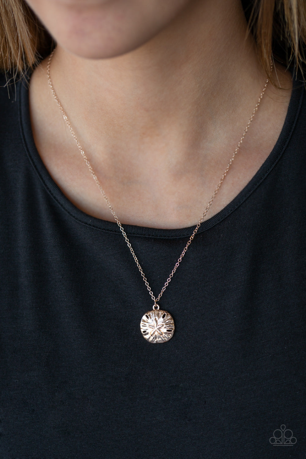 Paparazzi ♥ Sand Dollar Shores - Rose Gold ♥  Necklace
