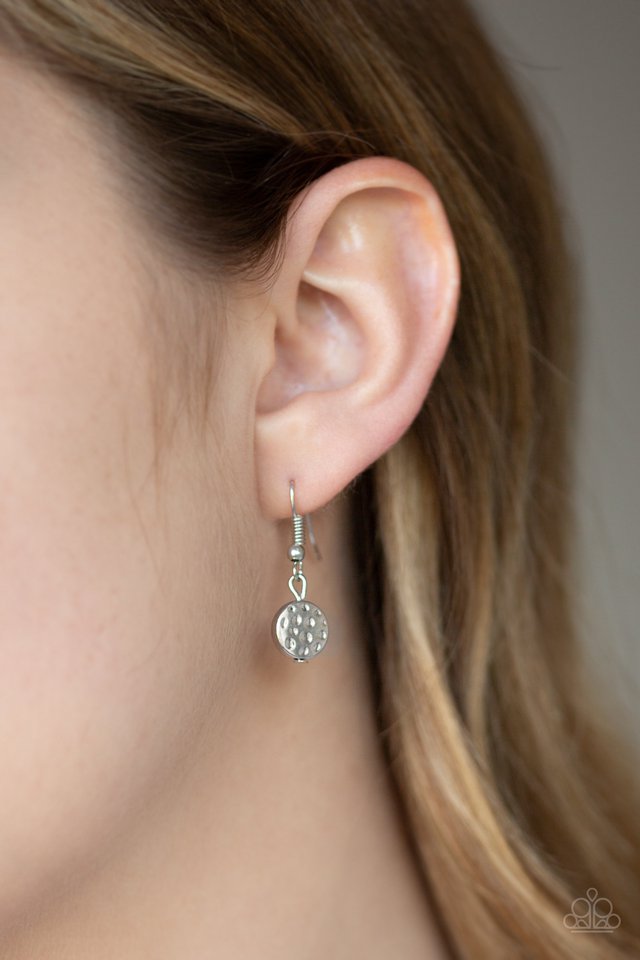 Paparazzi ♥ Artisanal Affluence - Silver ♥ Necklace