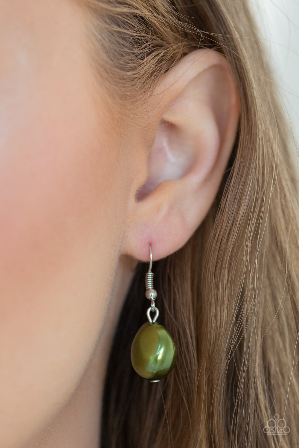 Paparazzi ♥ Queen Of The Gala - Green ♥  Necklace