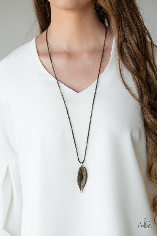 Paparazzi ♥ Feather Forager - Brass ♥ Necklace