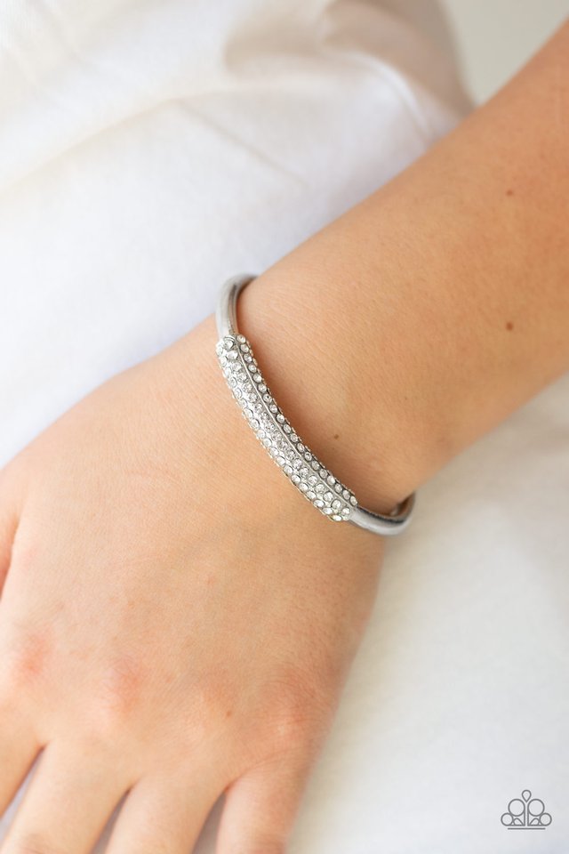 Paparazzi ♥ Day to Day Dazzle - White ♥ Bracelet