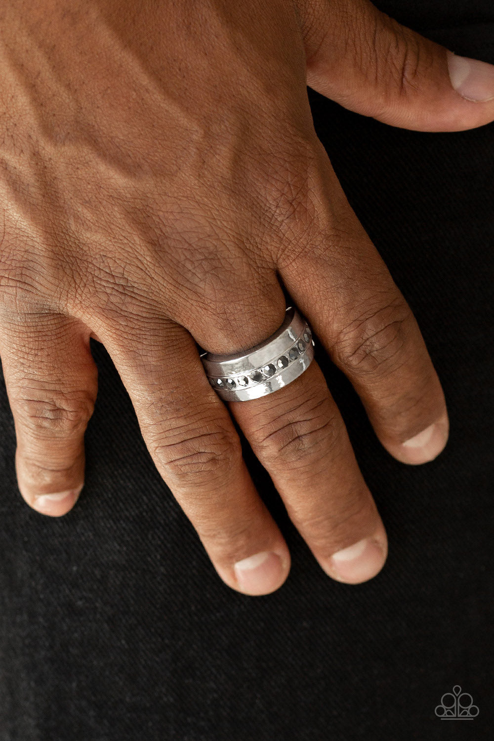 Paparazzi ♥ Reigning Champ - Silver ♥  Ring