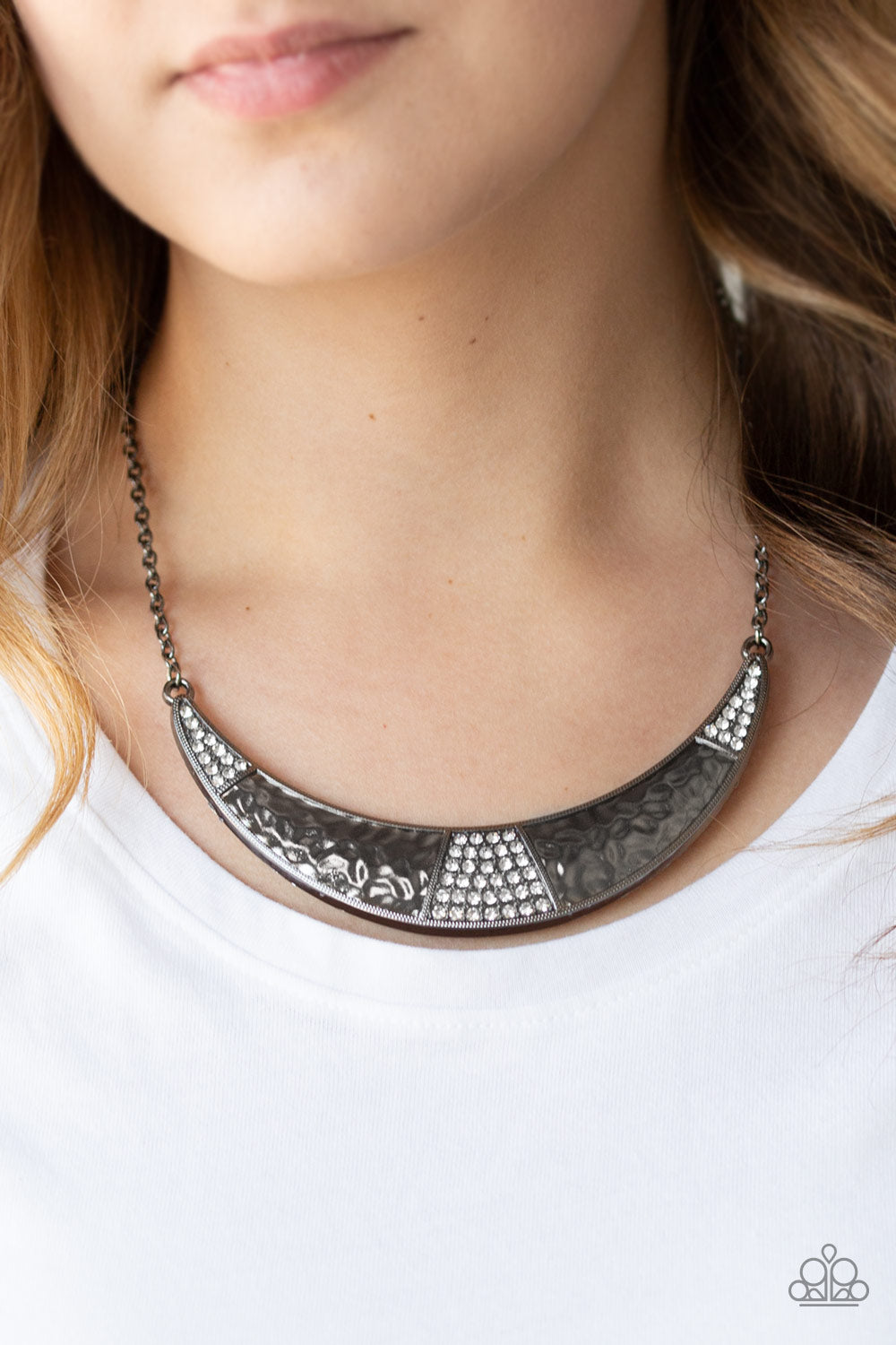 Paparazzi ♥ Stardust - Black ♥  Necklace