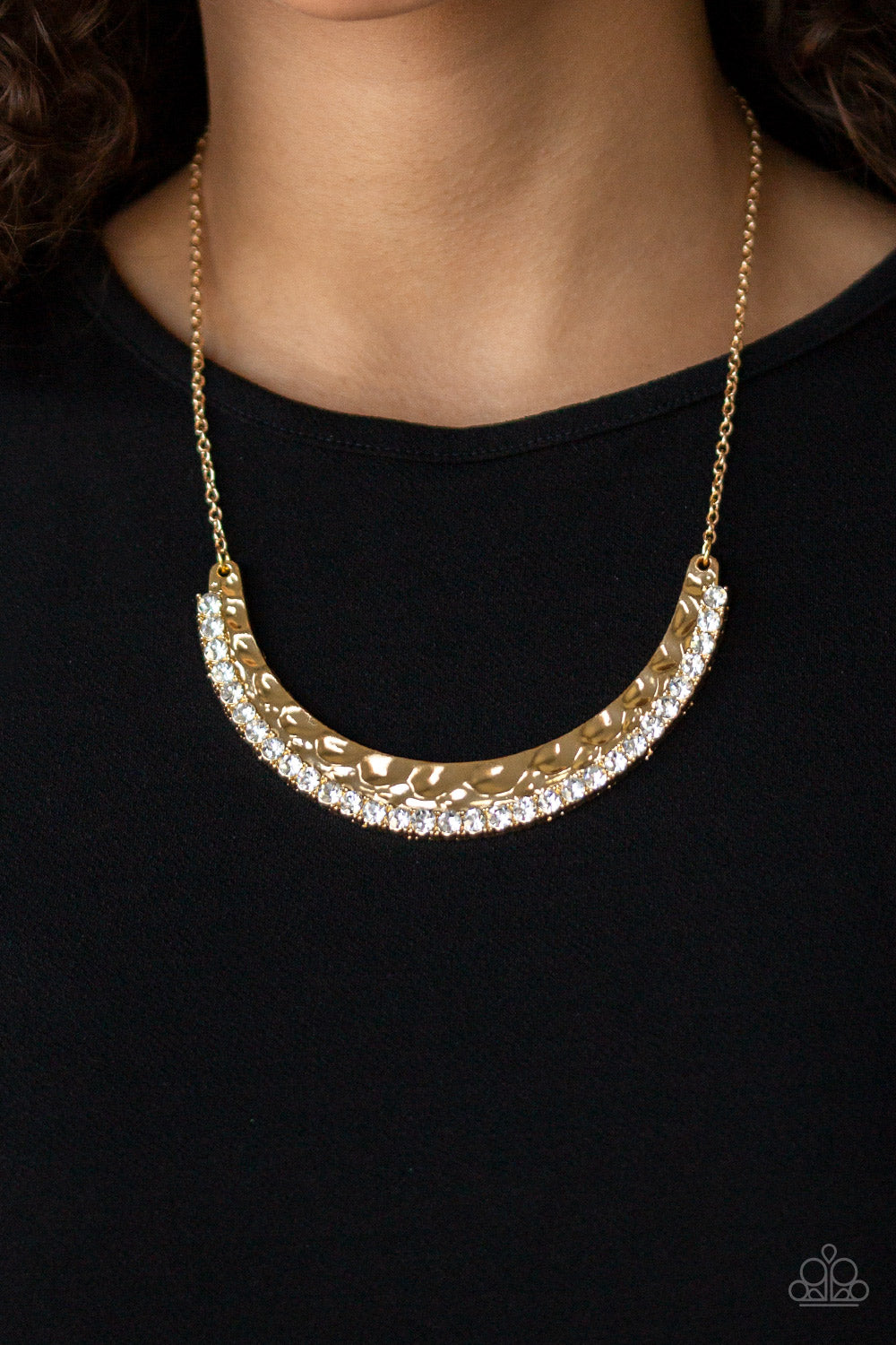 Paparazzi ♥ Impressive - Gold ♥  Necklace