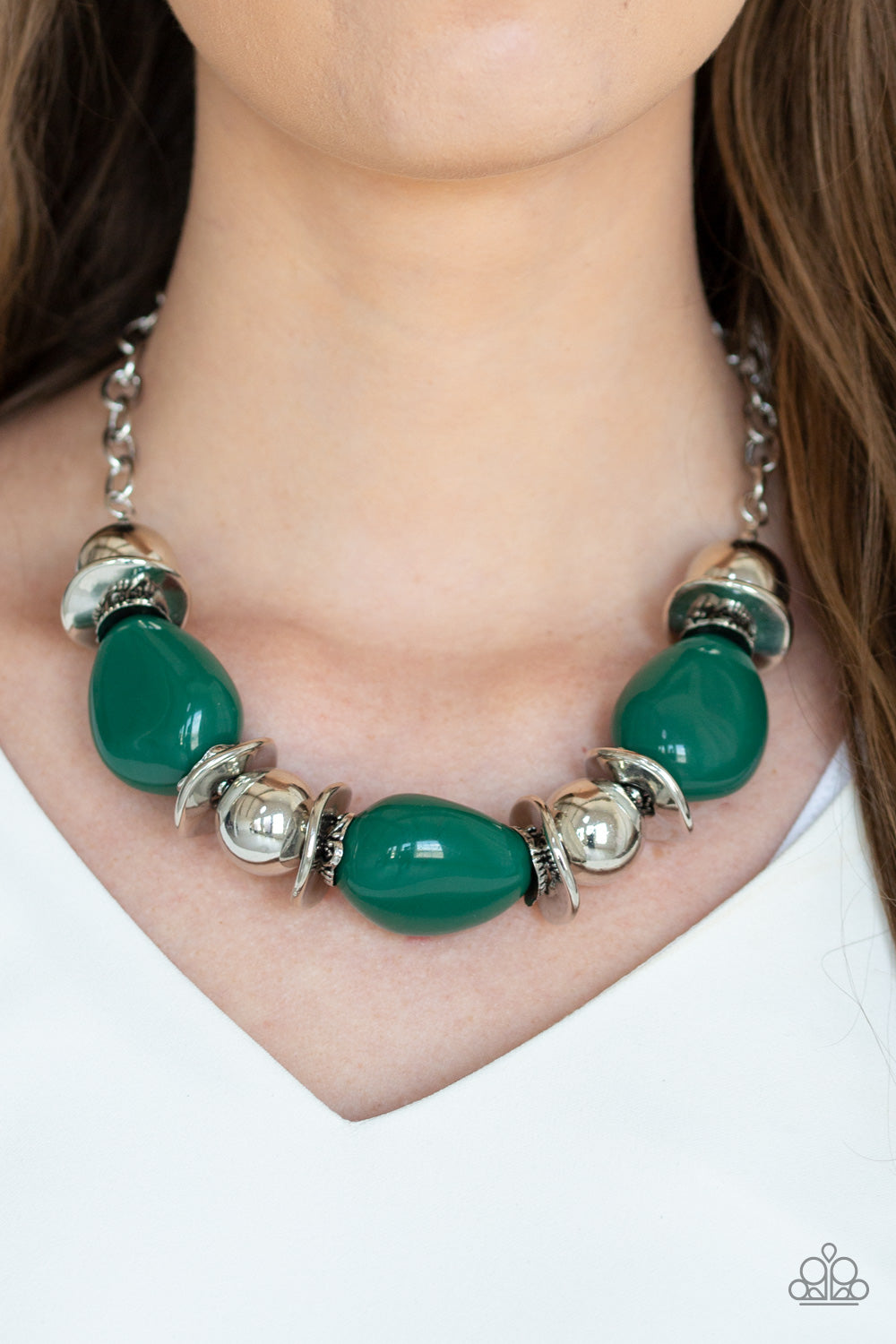 Paparazzi ♥ Vivid Vibes - Green ♥  Necklace