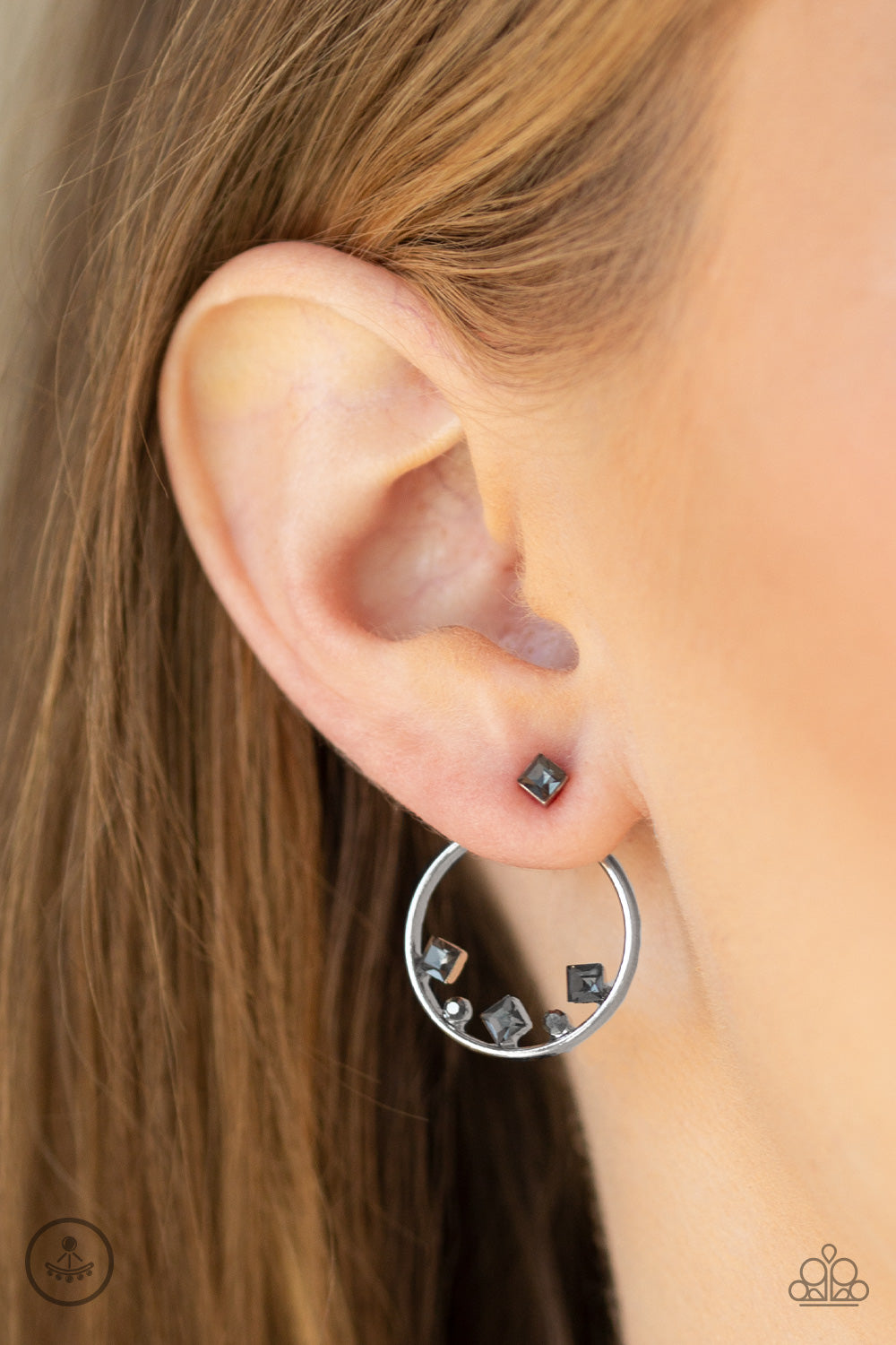 Paparazzi ♥ Top-Notch Twinkle - Silver ♥  Post Earrings