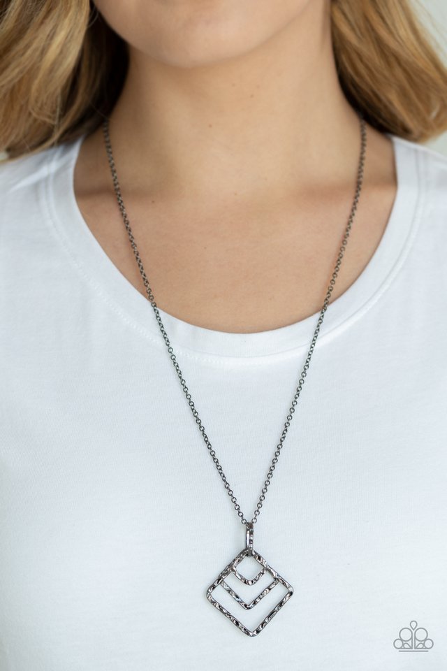 Paparazzi ♥ Square It Up - Black ♥ Necklace