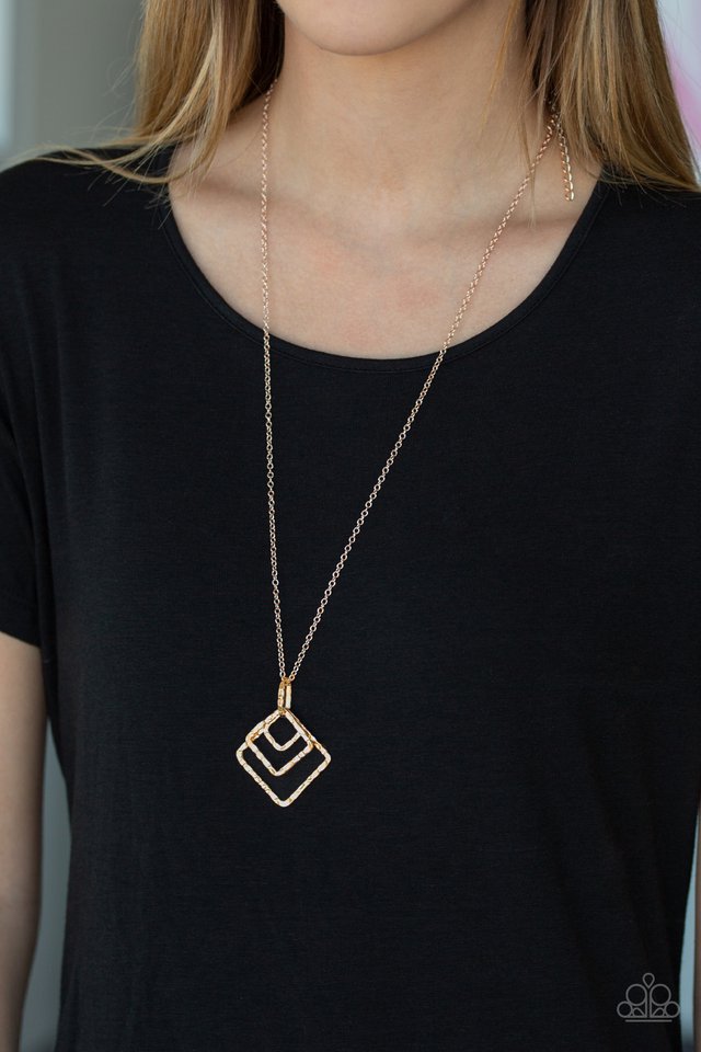 Paparazzi ♥ Square It Up - Rose Gold ♥ Necklace