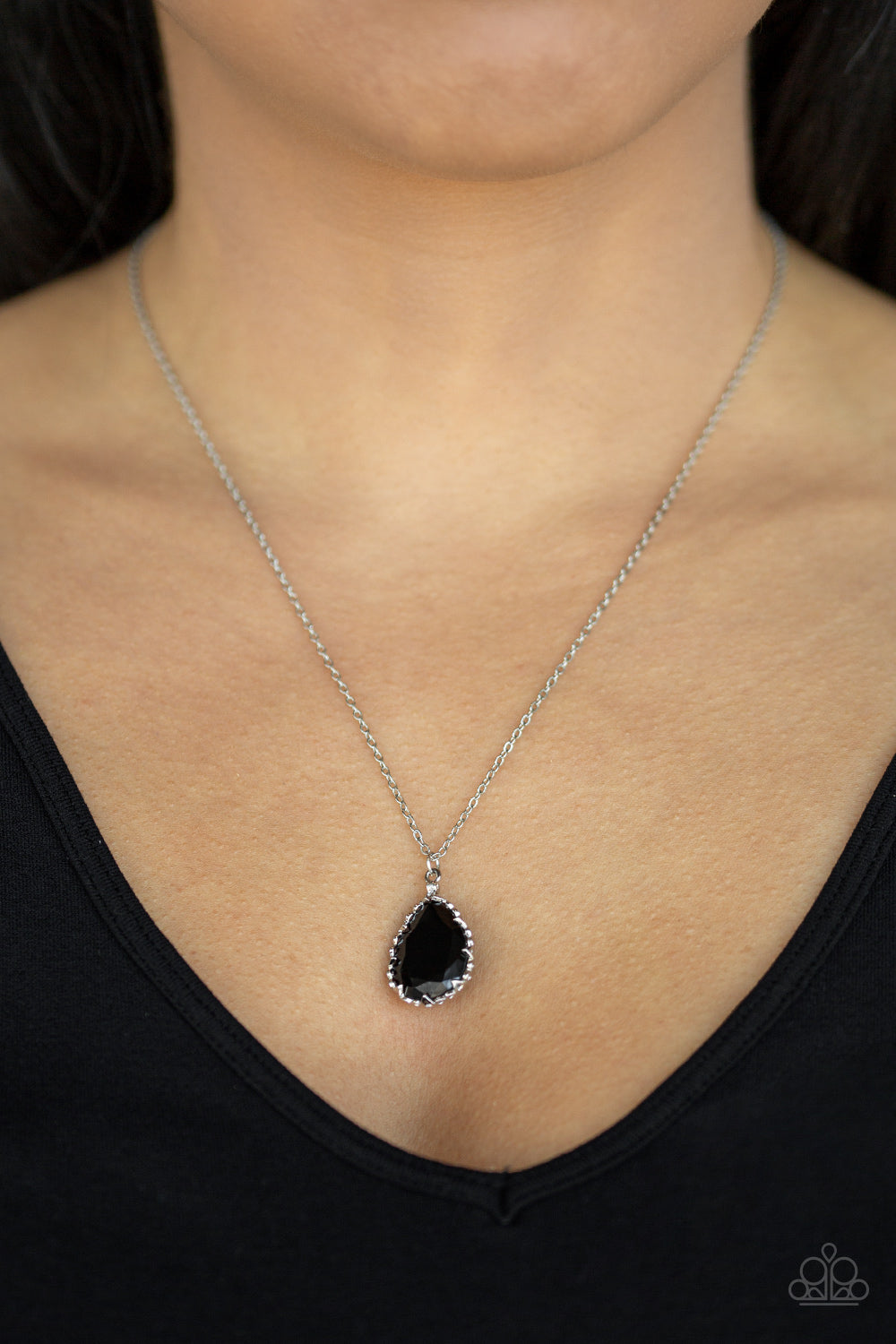 Paparazzi ♥ Metro Twinkle - Black ♥  Necklace