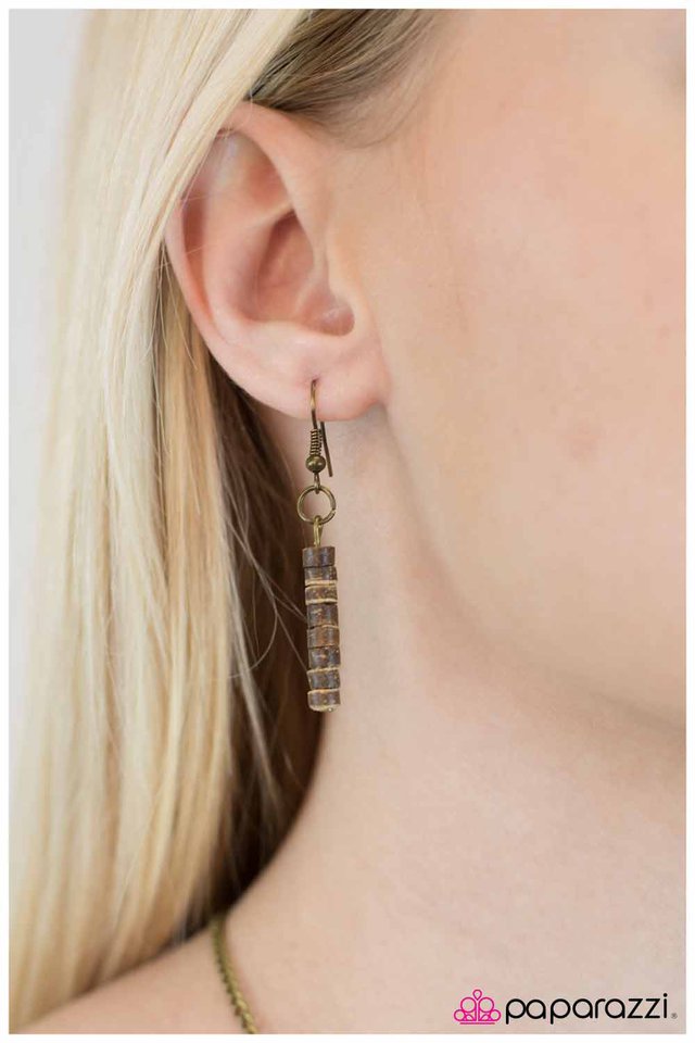 Paparazzi ♥ No Limits - Brass ♥ Necklace