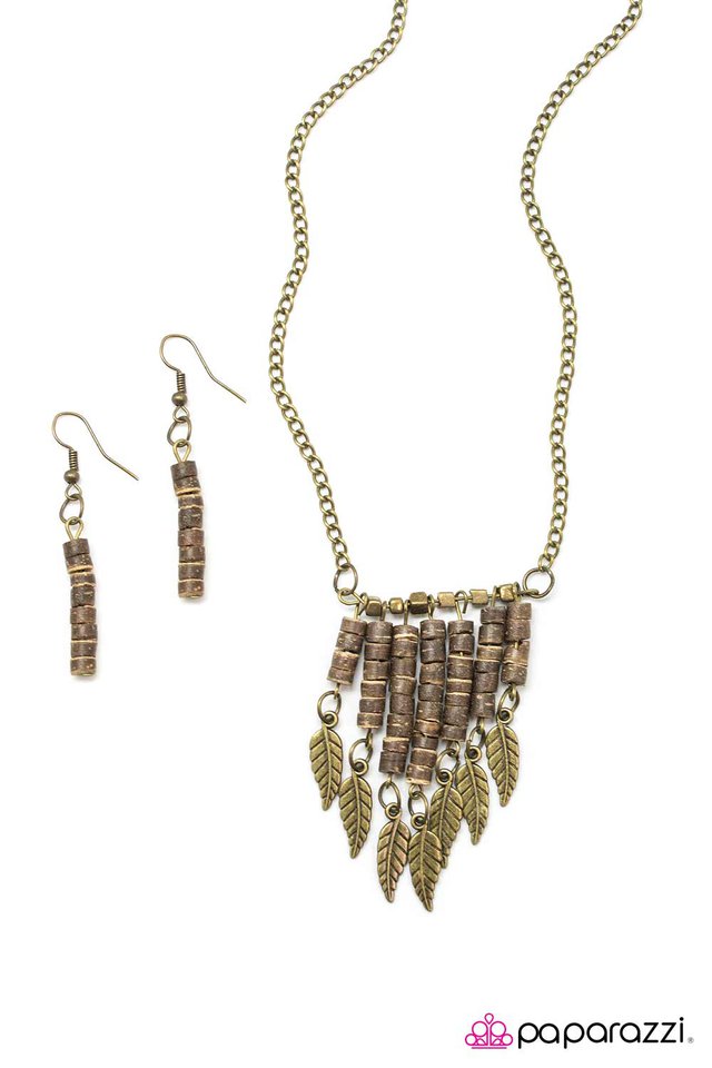 Paparazzi ♥ No Limits - Brass ♥ Necklace