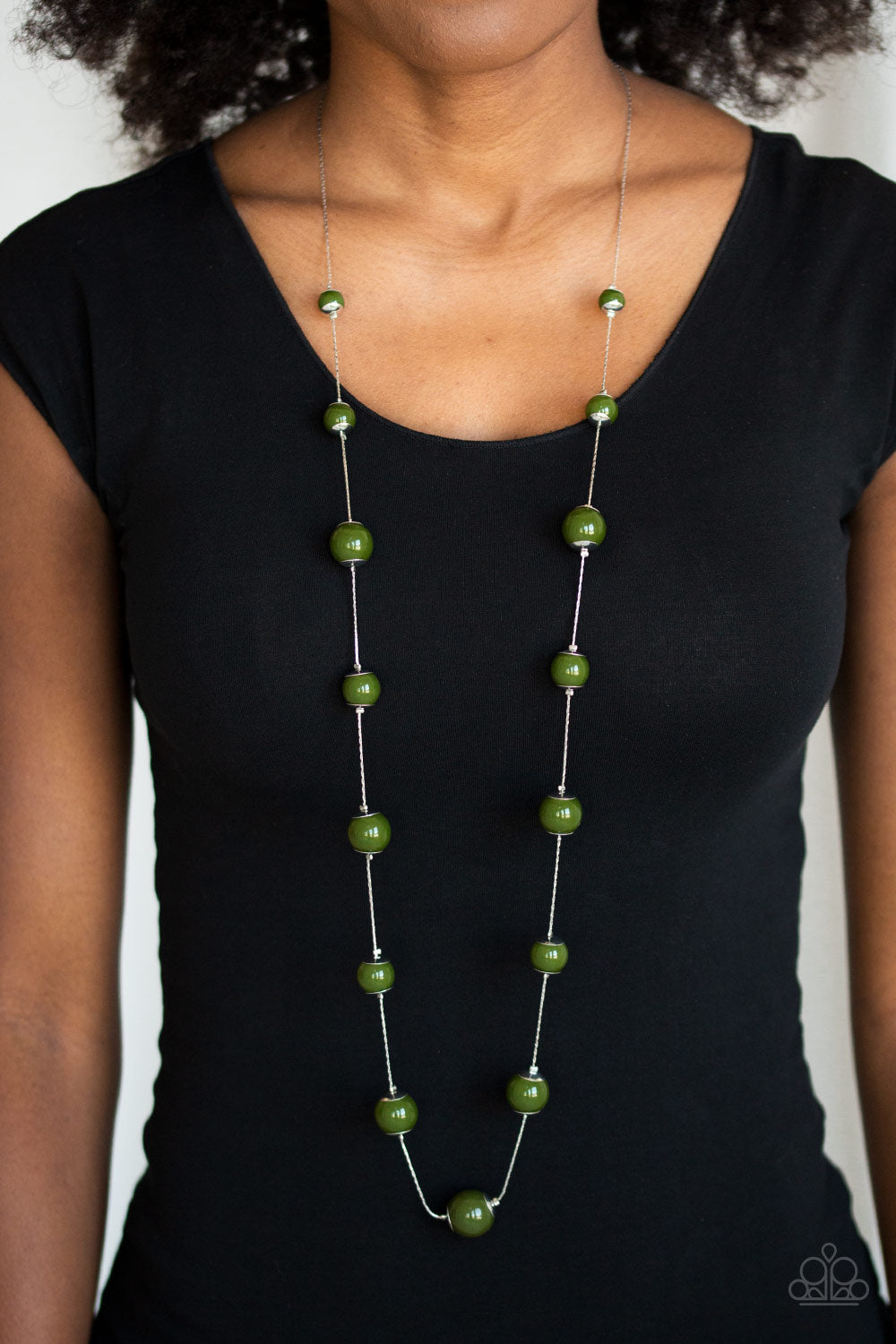 Paparazzi ♥ 5th Avenue Frenzy - Green ♥  Necklace