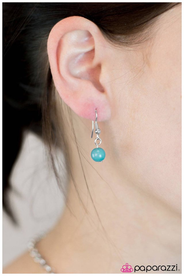 Paparazzi ♥ Silly Little Love Songs - Blue ♥ Necklace